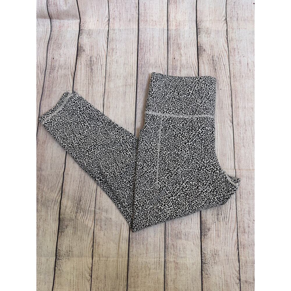 Athleta Animal Print Leggings With Side Pockets Women's Size M